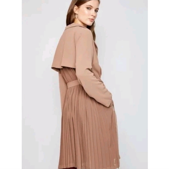 Hayden Jackets & Blazers - Hayden LA pleated ladies trench Duster brown Large NWT Boho‎ chic